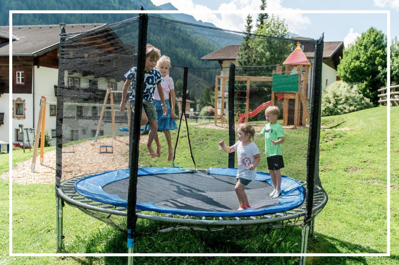 Tyrol Mountain Aparts - Urlaubsresort Hafele Sankt Jakob in Defereggen Exterior photo